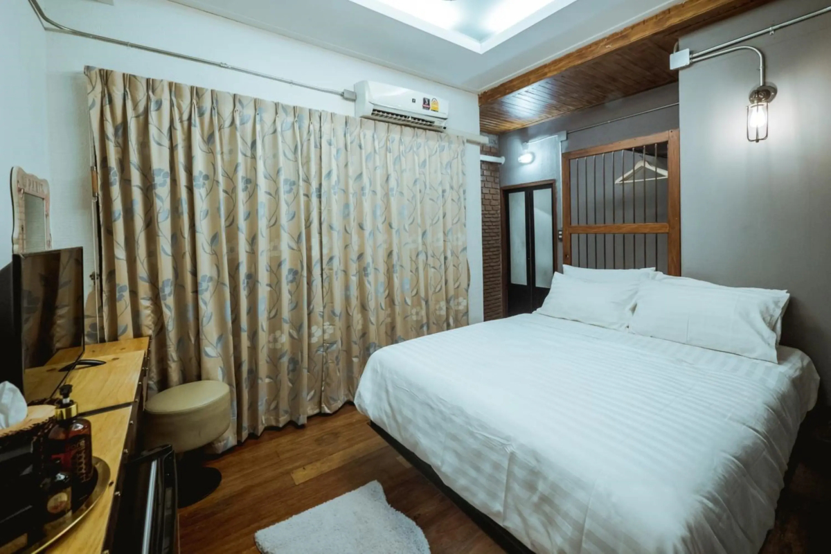 Zeds Hostel Bangkok