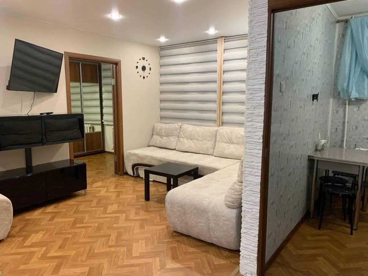 Апартаменты на улице Орджоникидзе 10