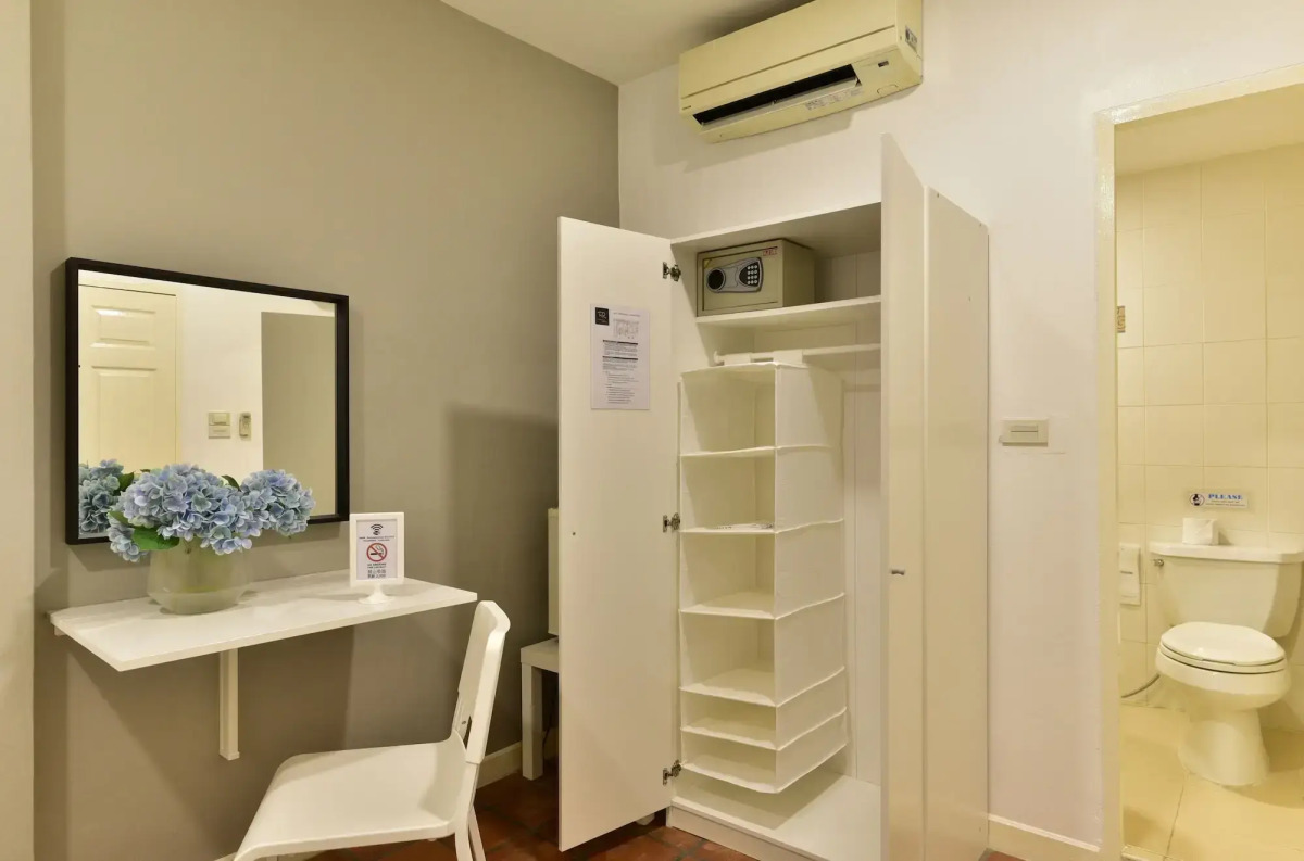 Ratchadamnoen Residence