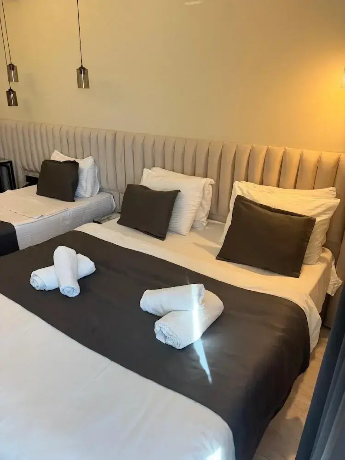 D Twins Airport Hotel