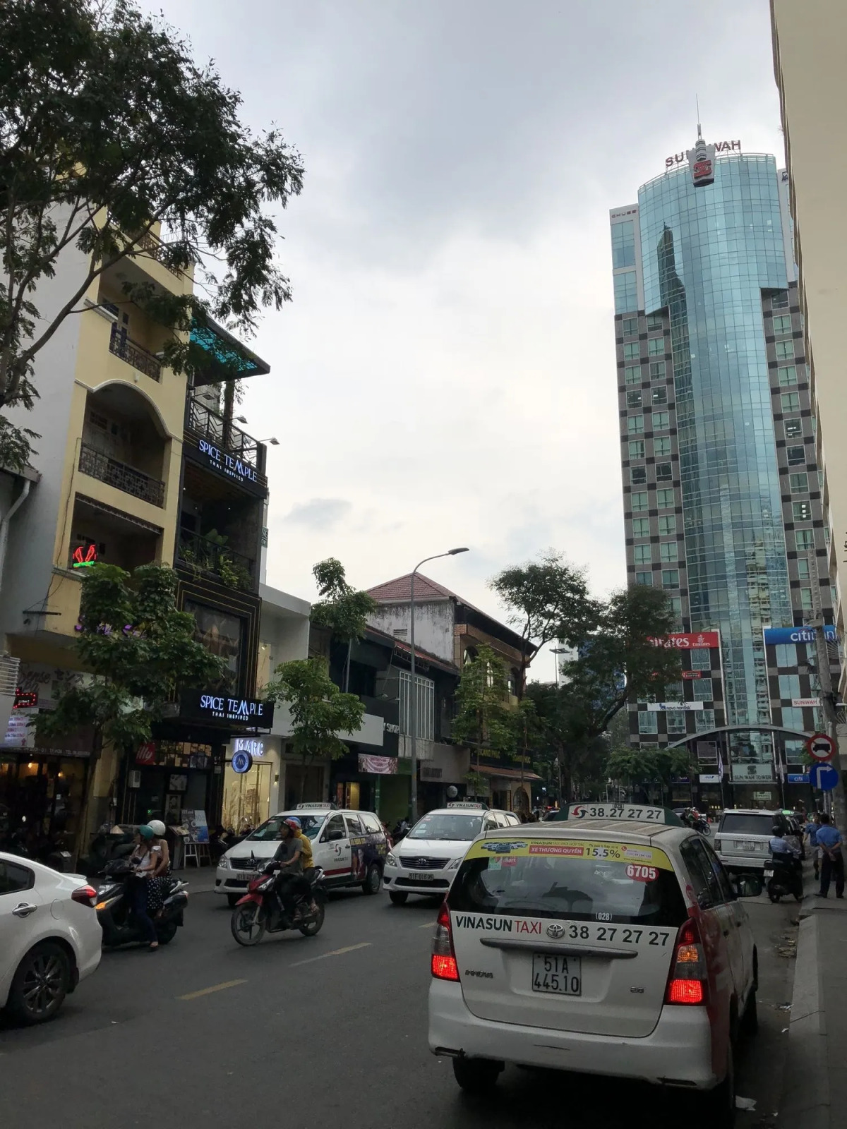 Tan Hoang Long Hotel