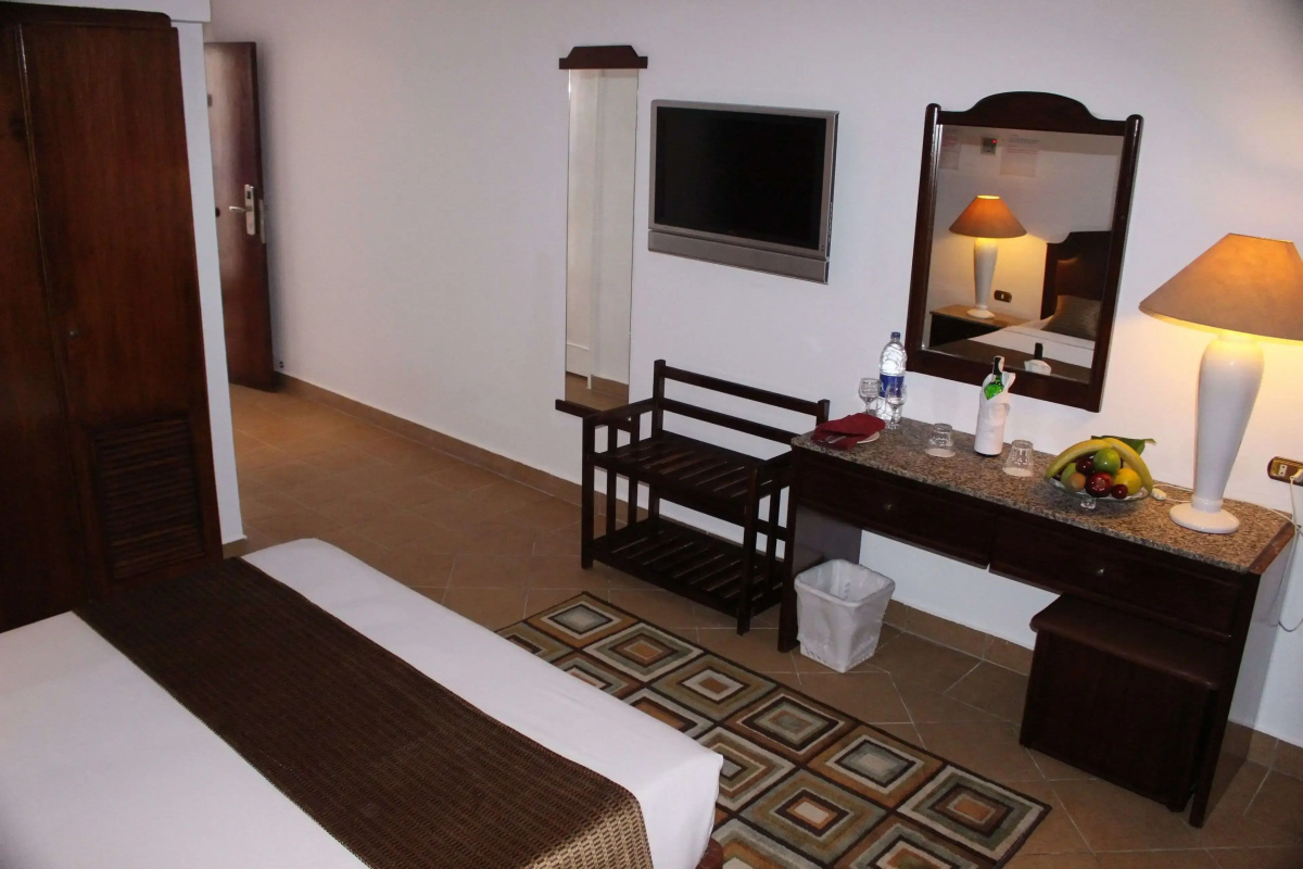 Отель Marlin Inn Azur Resort