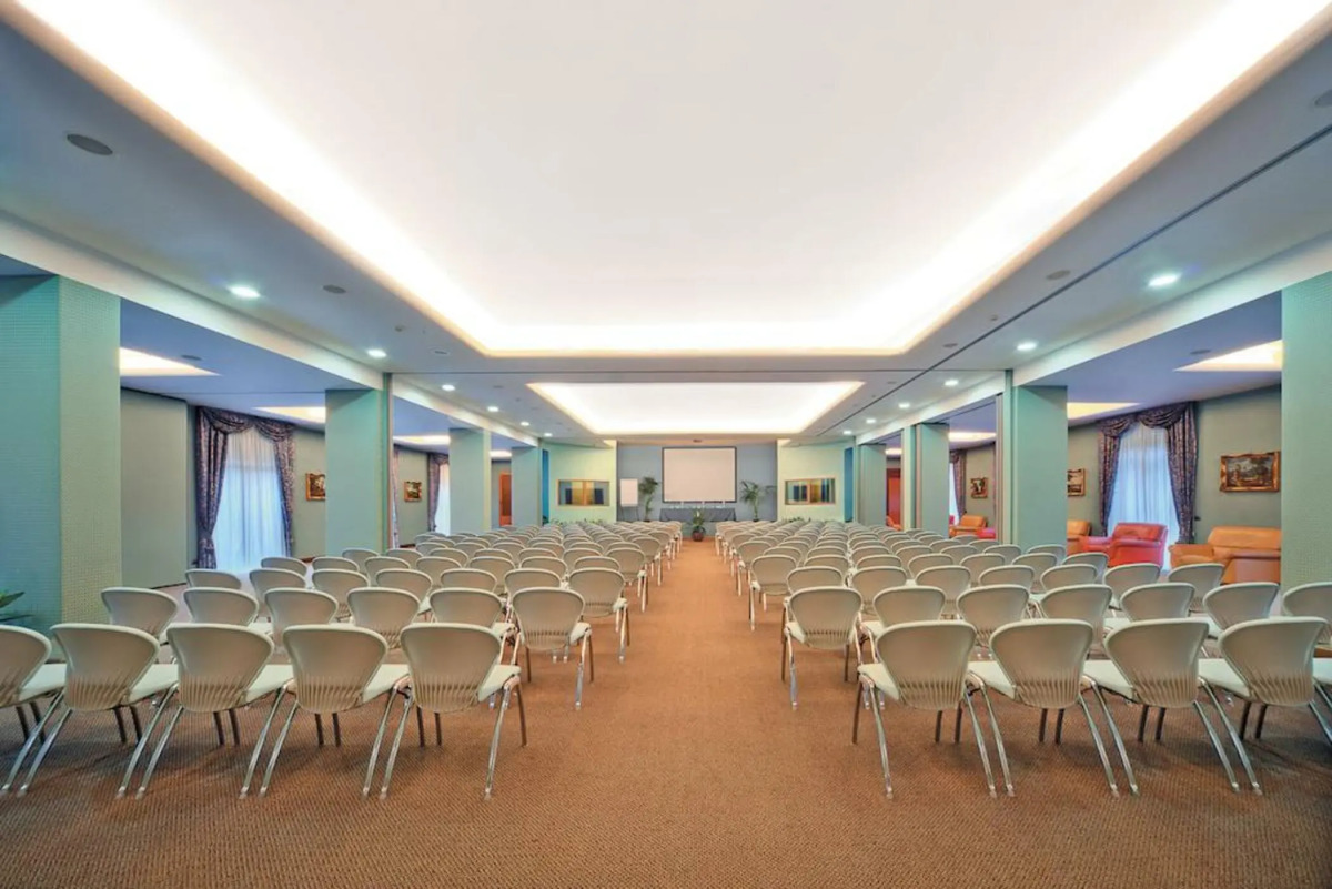 Ele Green Park Hotel Pamphili