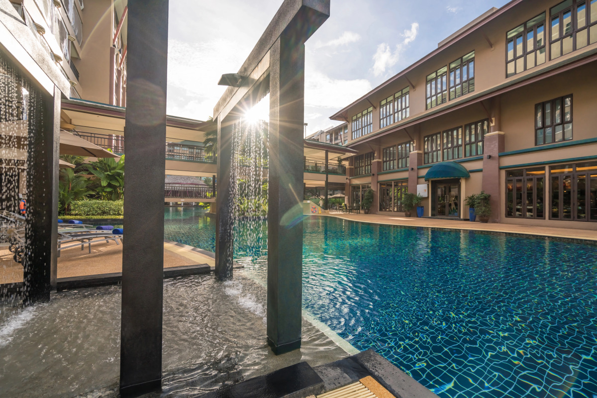 Novotel Phuket Vintage Park Resort