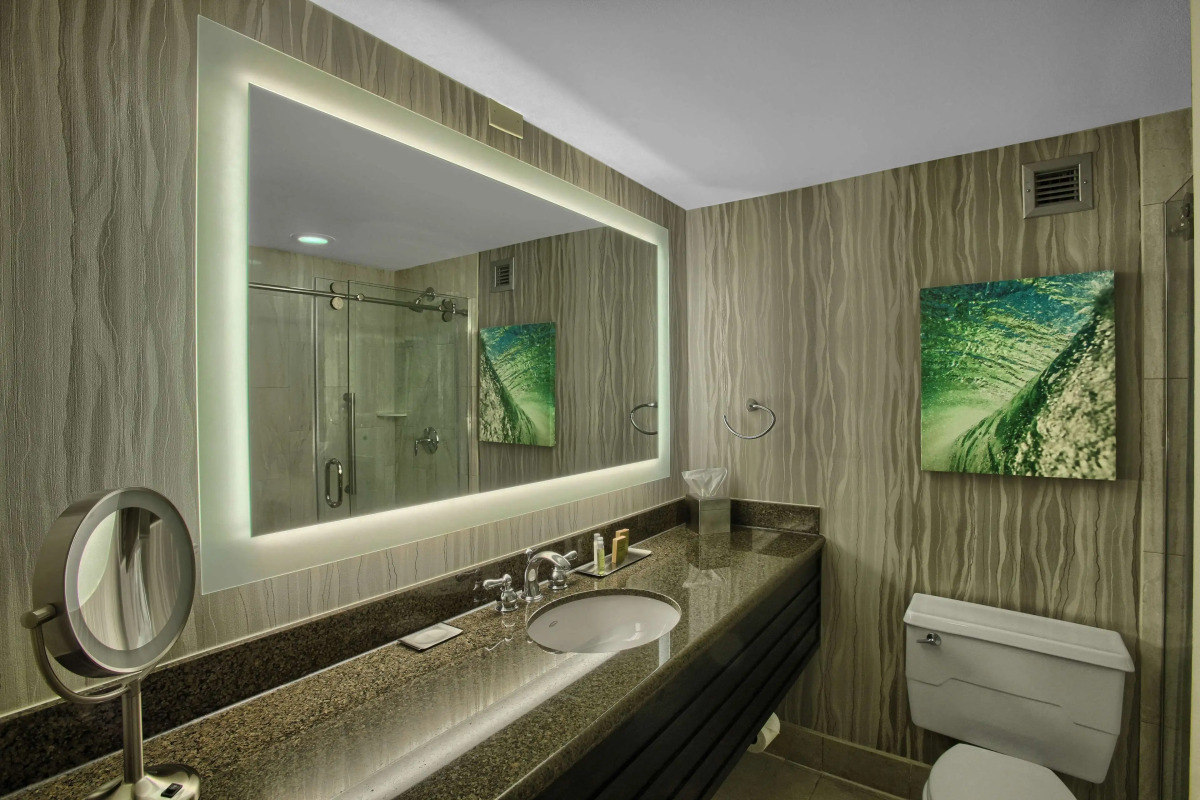 DoubleTree by Hilton at the Entrance to Universal Orlando