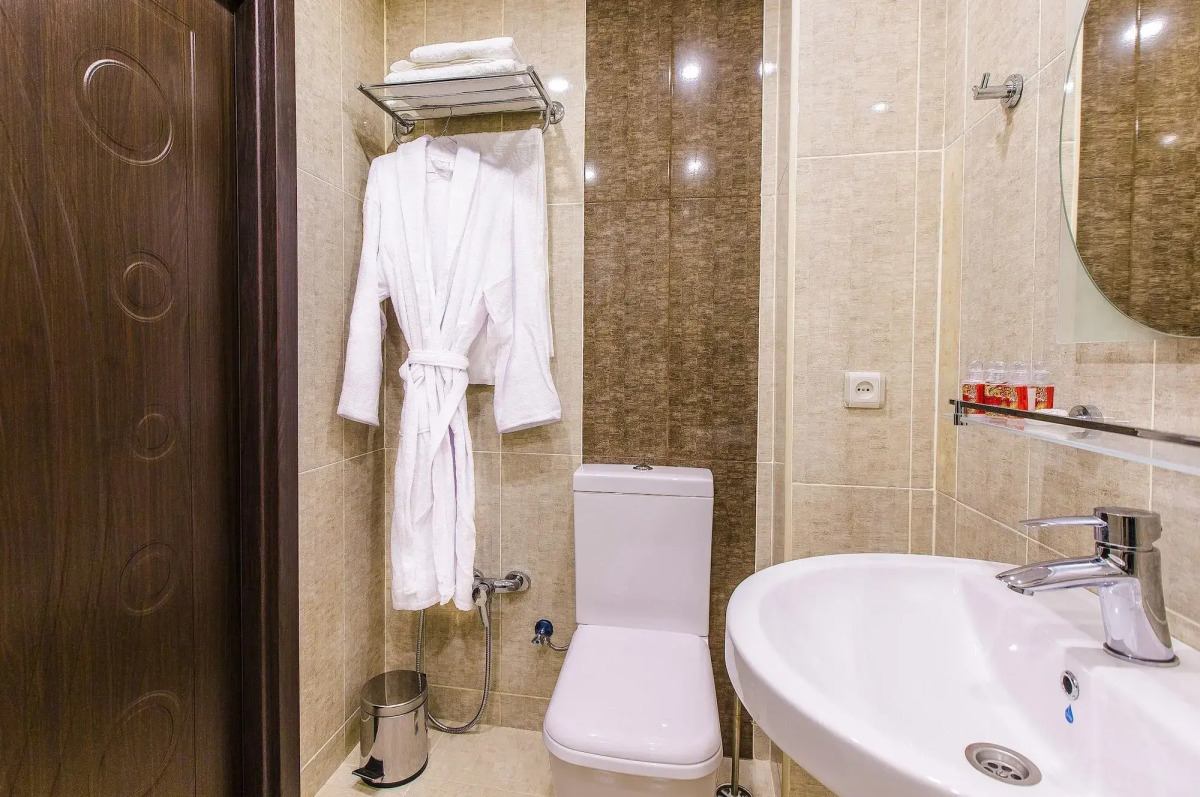 Отель Deluxe City