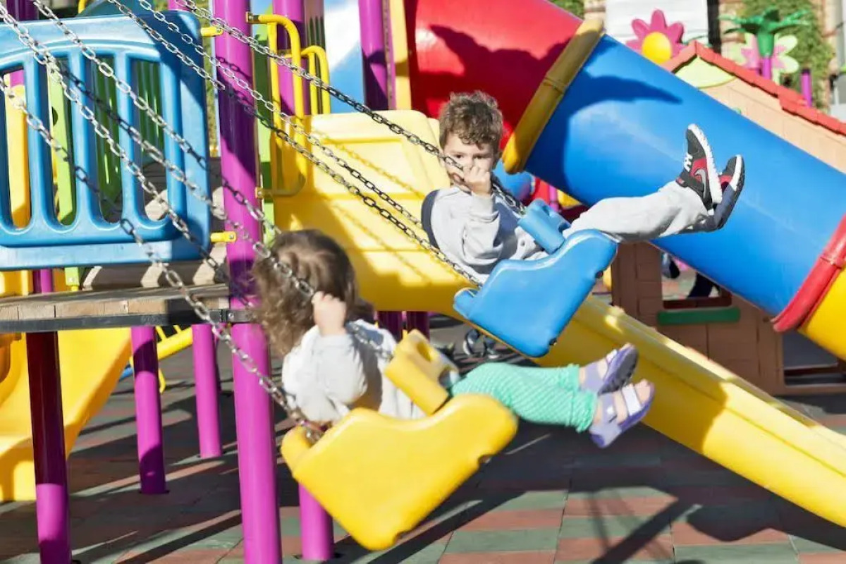 Azura Park Residence