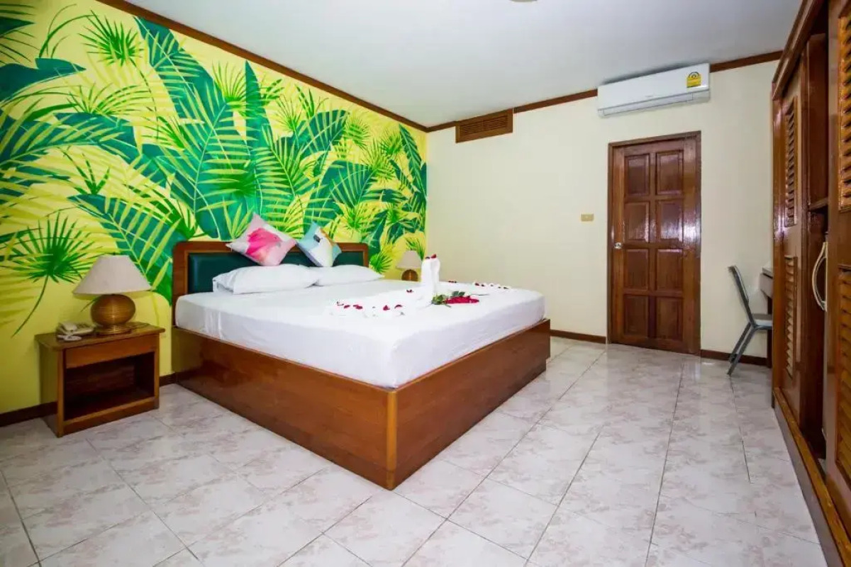 Panda Hotel（Patong Beach）