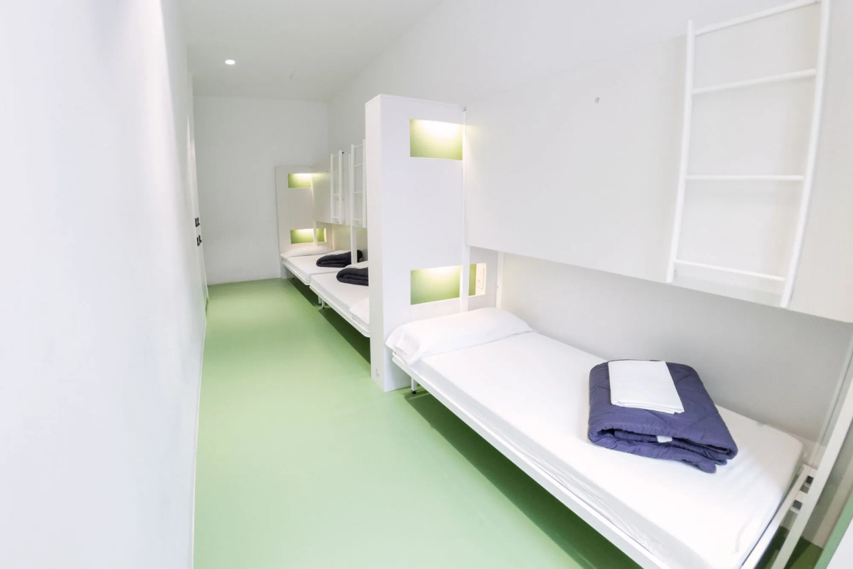Sant Jordi Hostels Rock Palace