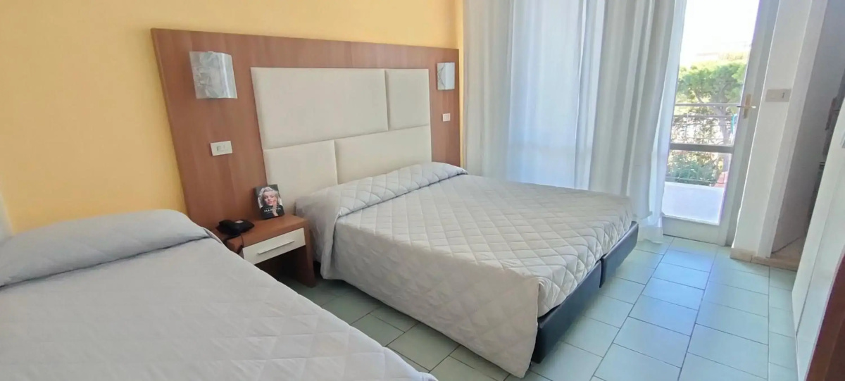 Aura Living Hotel