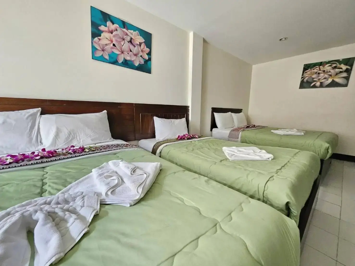 Patong Moon Inn Guesthouse