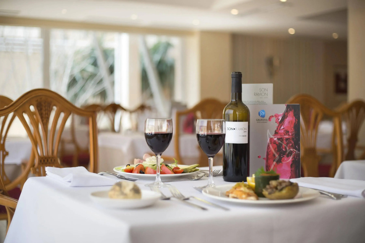 Grupotel Orient