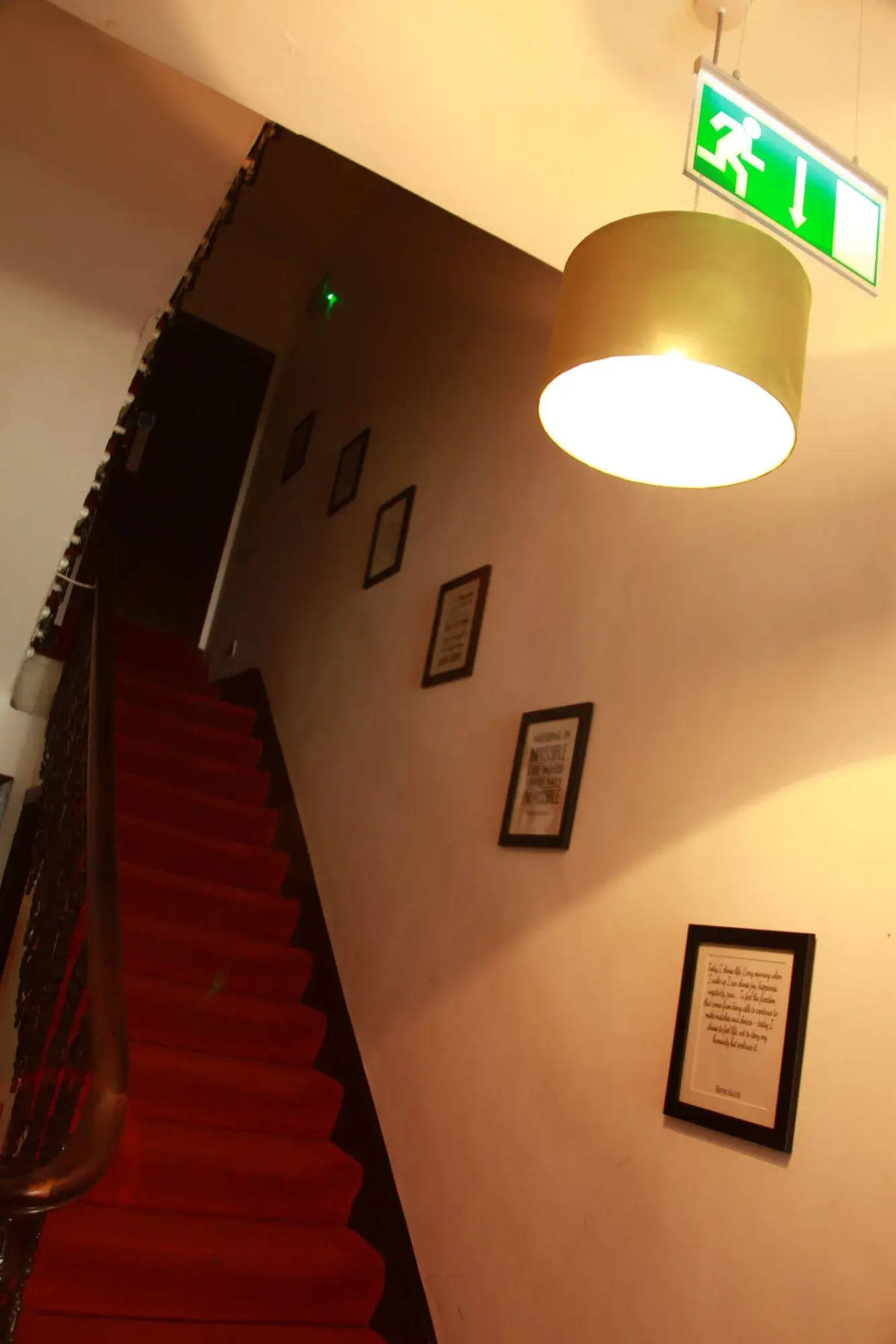 Exhibition Court Hotel 4