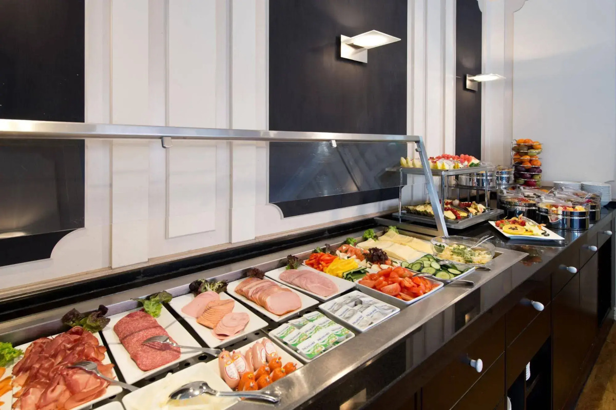 Отель The Q - Quadro City Hotel