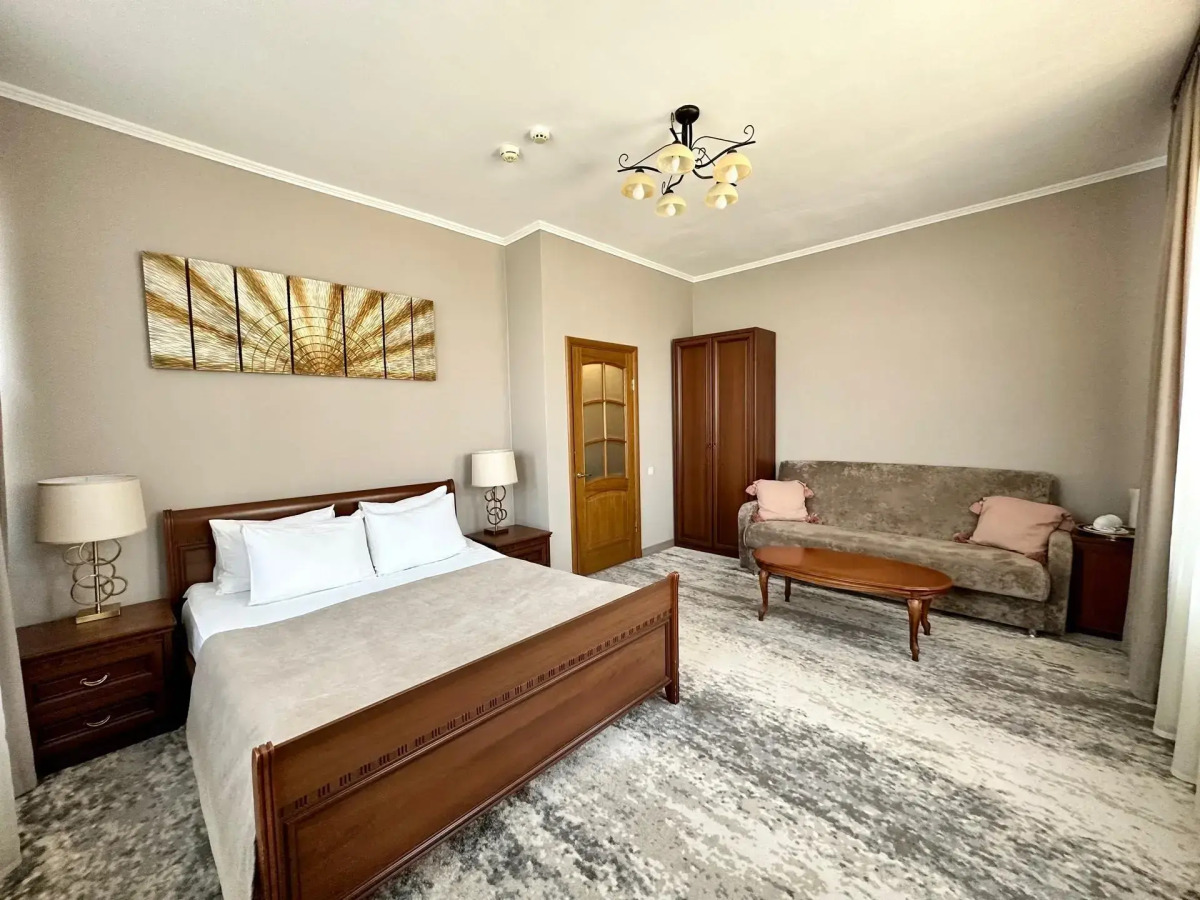 Отель Золотой Берег