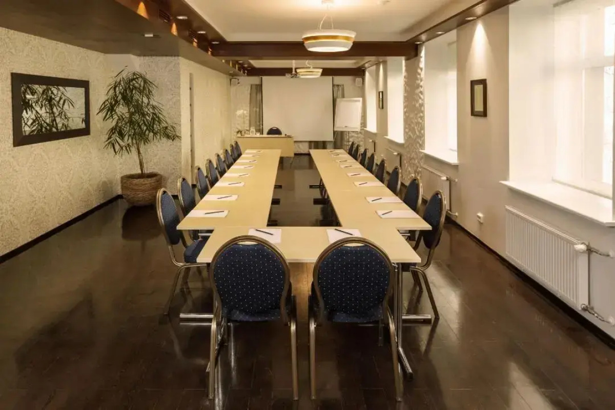 Kreutzwald Hotel Таллин