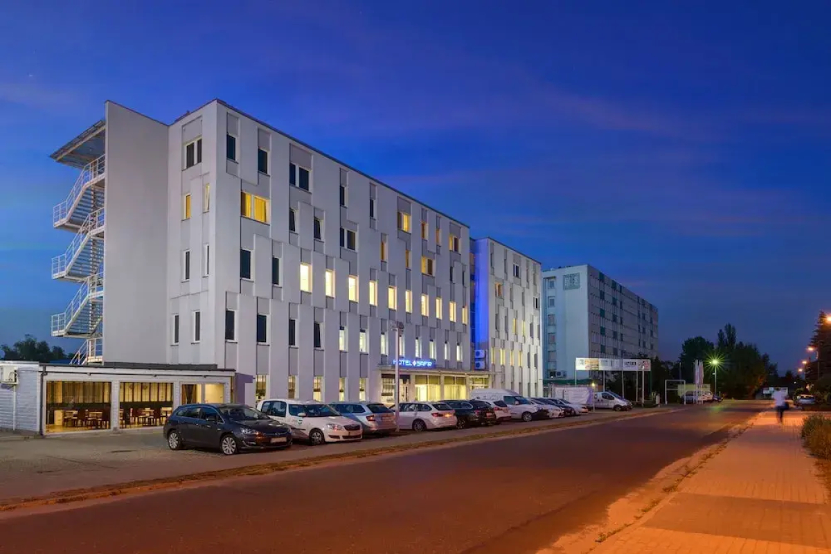 Hotel Safir