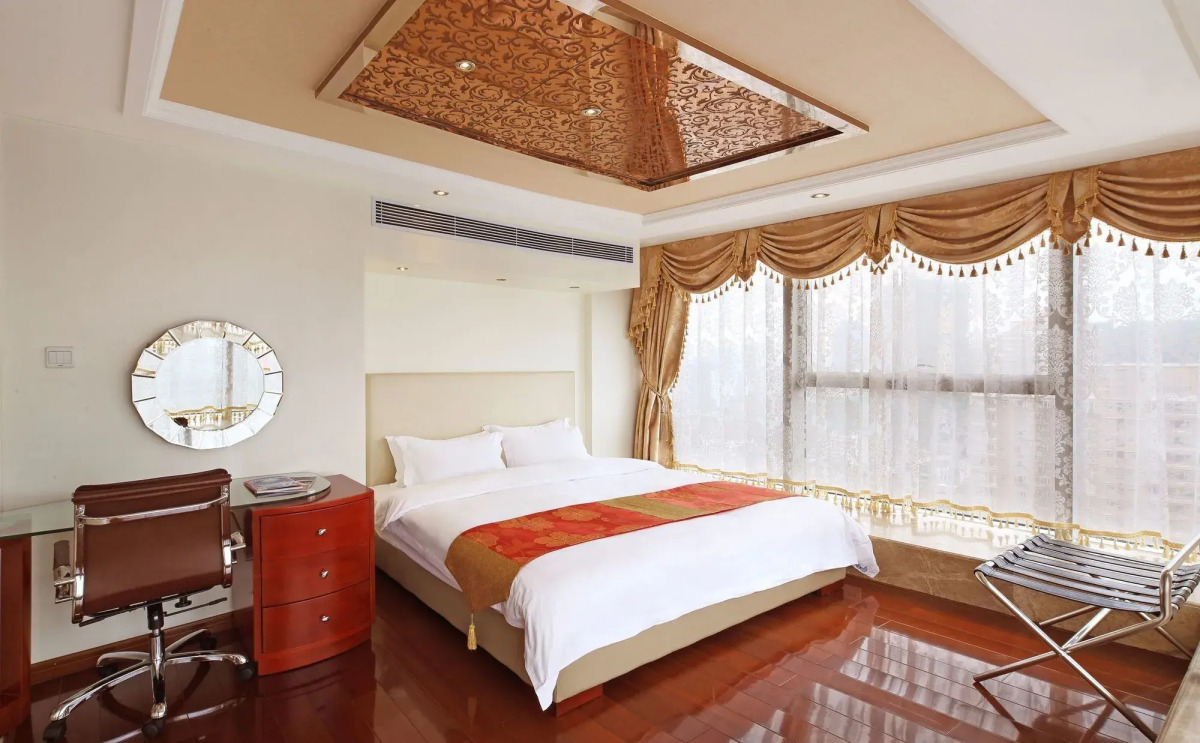 South & North International Apartment