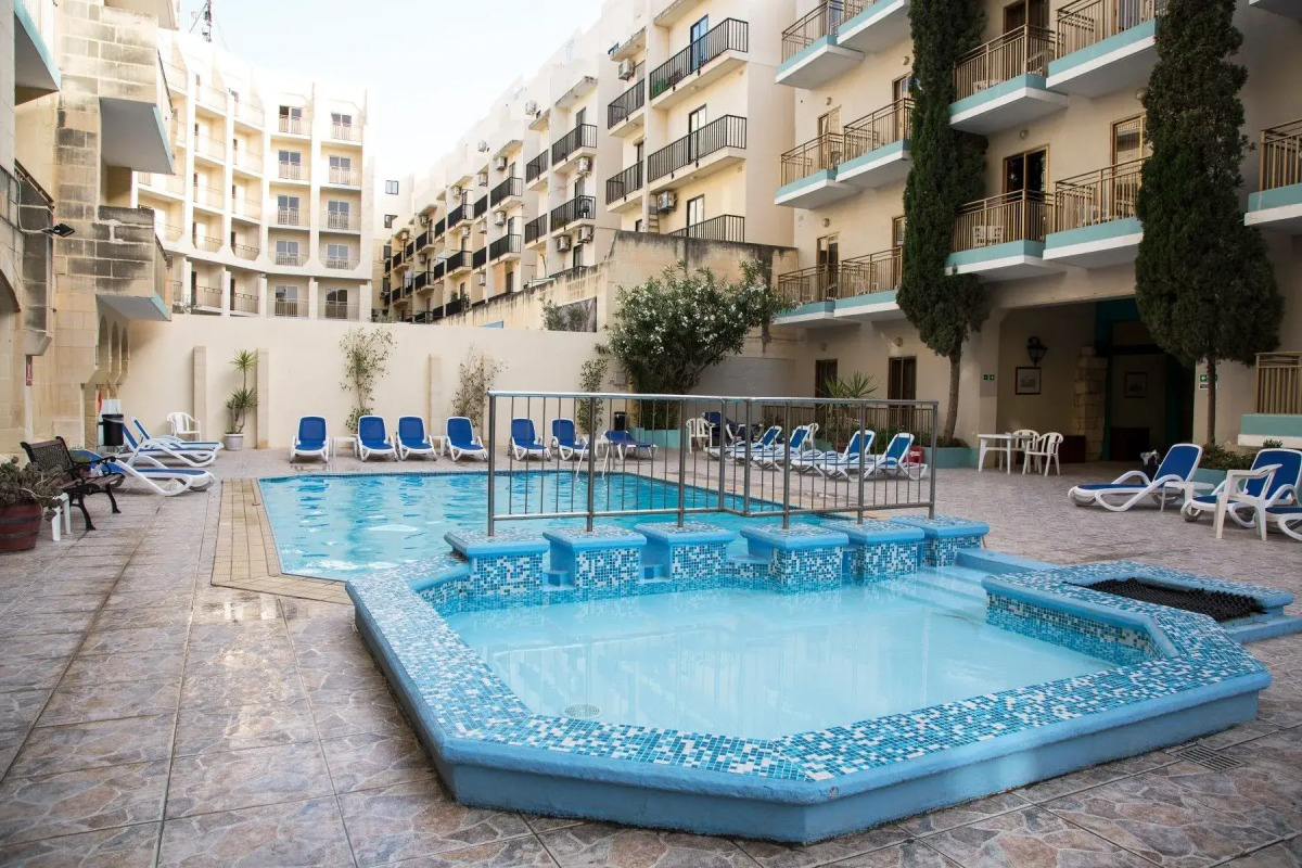 Blue Sea Bugibba Hotel & Apartments