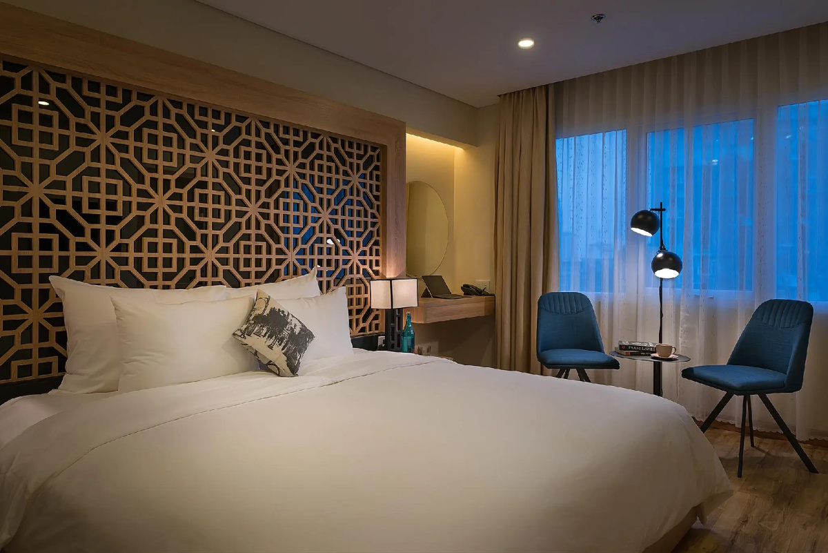 C Central Hotel