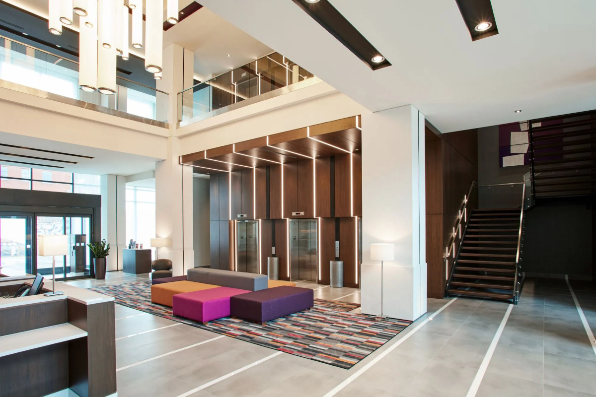 Holiday Inn Hotel & Suites Montreal Centre-ville Ouest by IHG