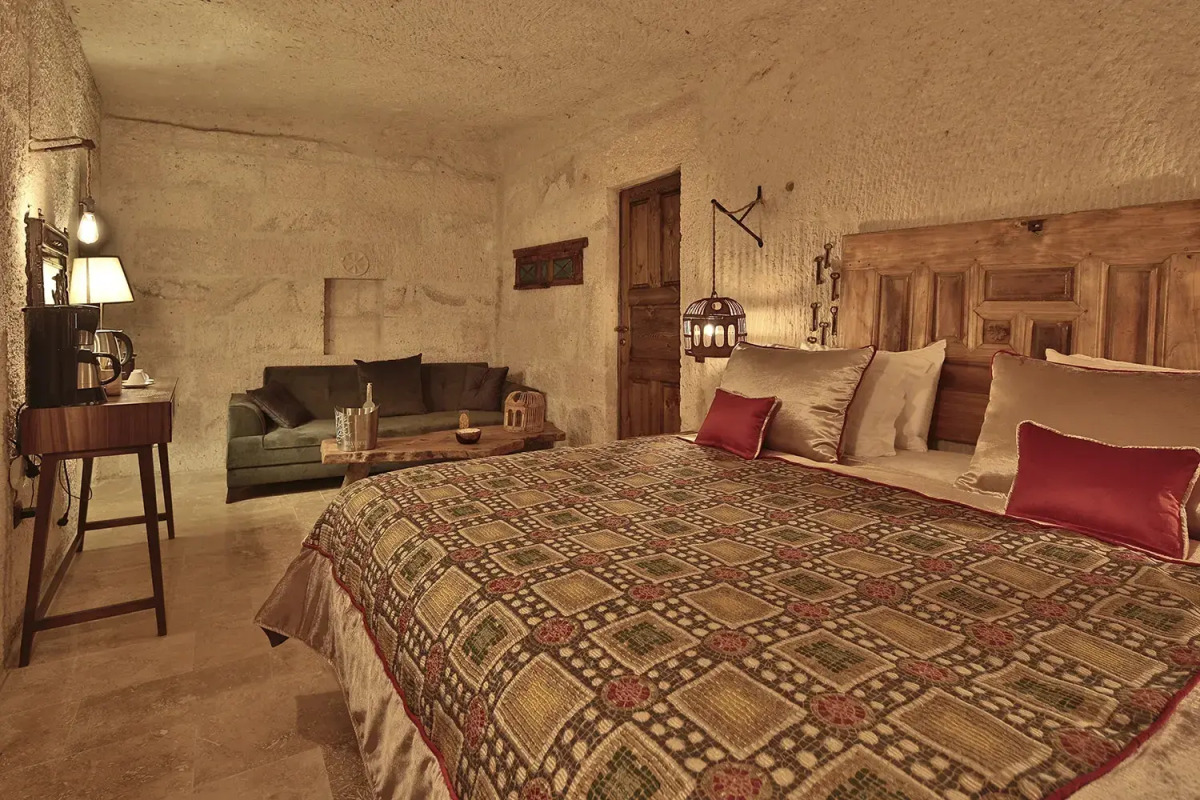 The Owl Cave Hotel