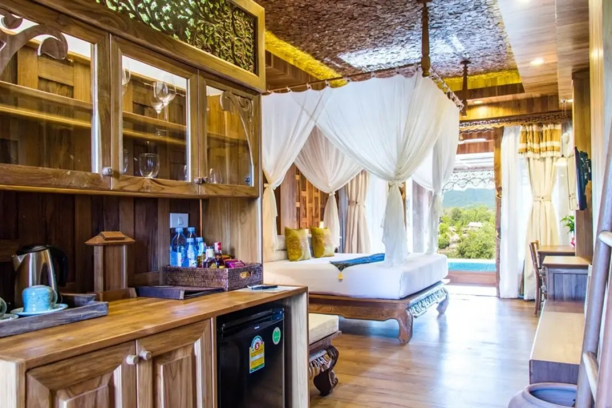 Курортный отель Santhiya Tree Koh Chang Resort