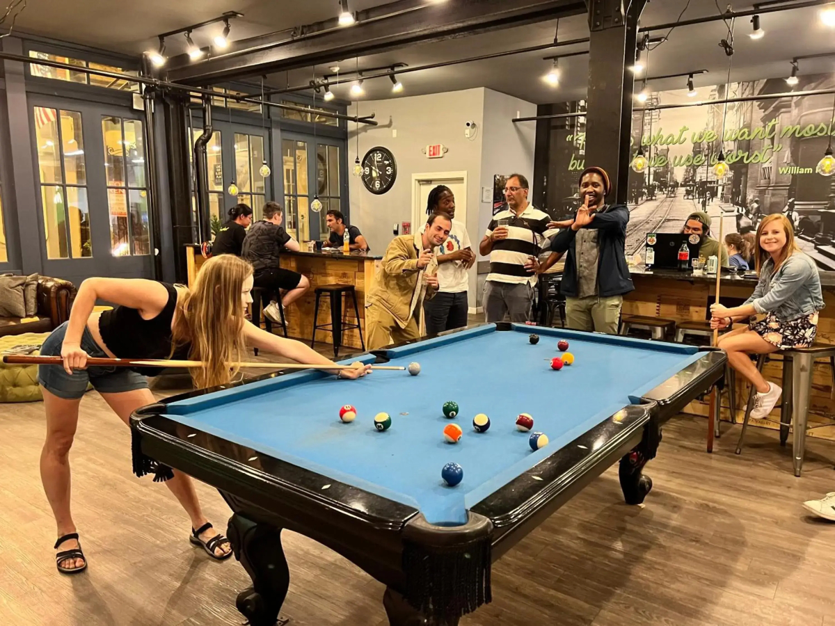 Apple Hostels