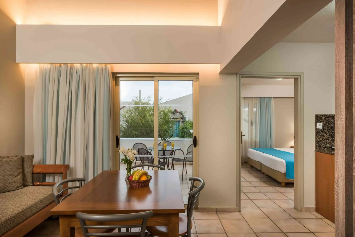 Elotis Suites