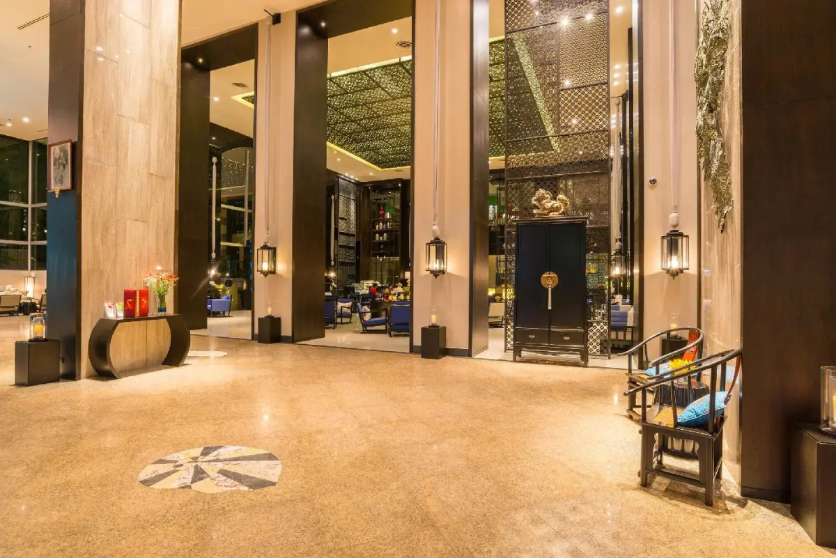 The Royal Paradise Hotel & Spa