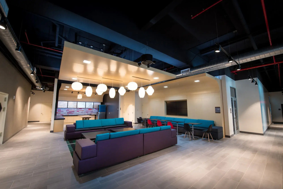 Aloft New York LaGuardia Airport