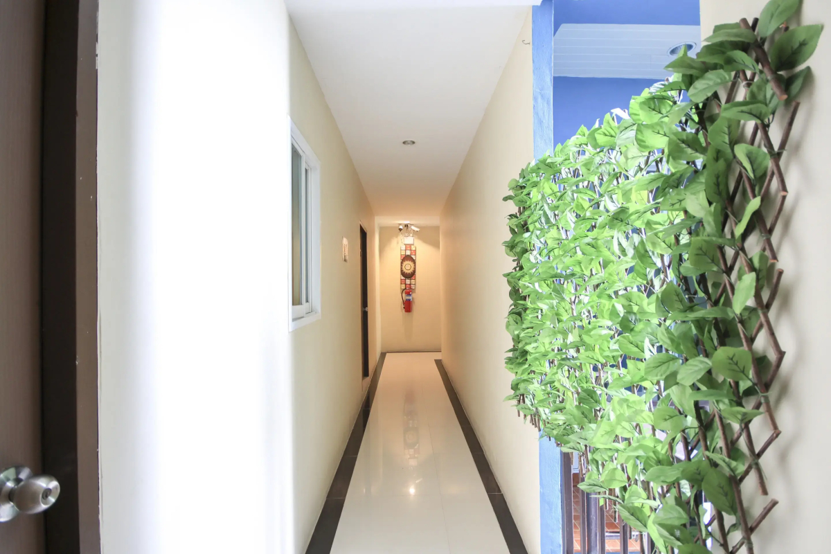 OYO 75321 Gemma Patong