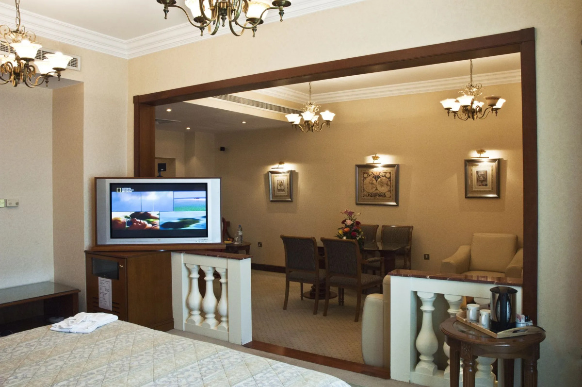 Отель Regent Palace Hotel