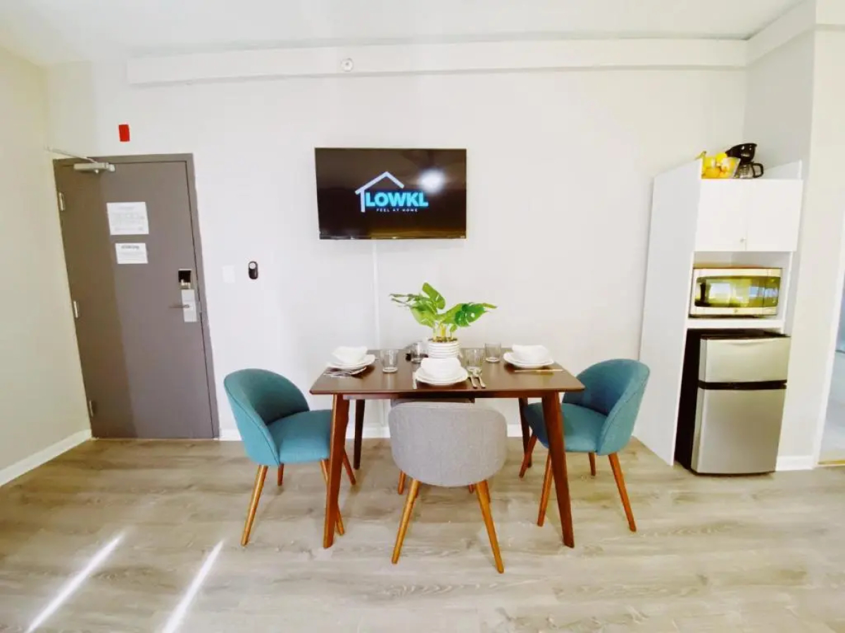 Miami International by Lowkl