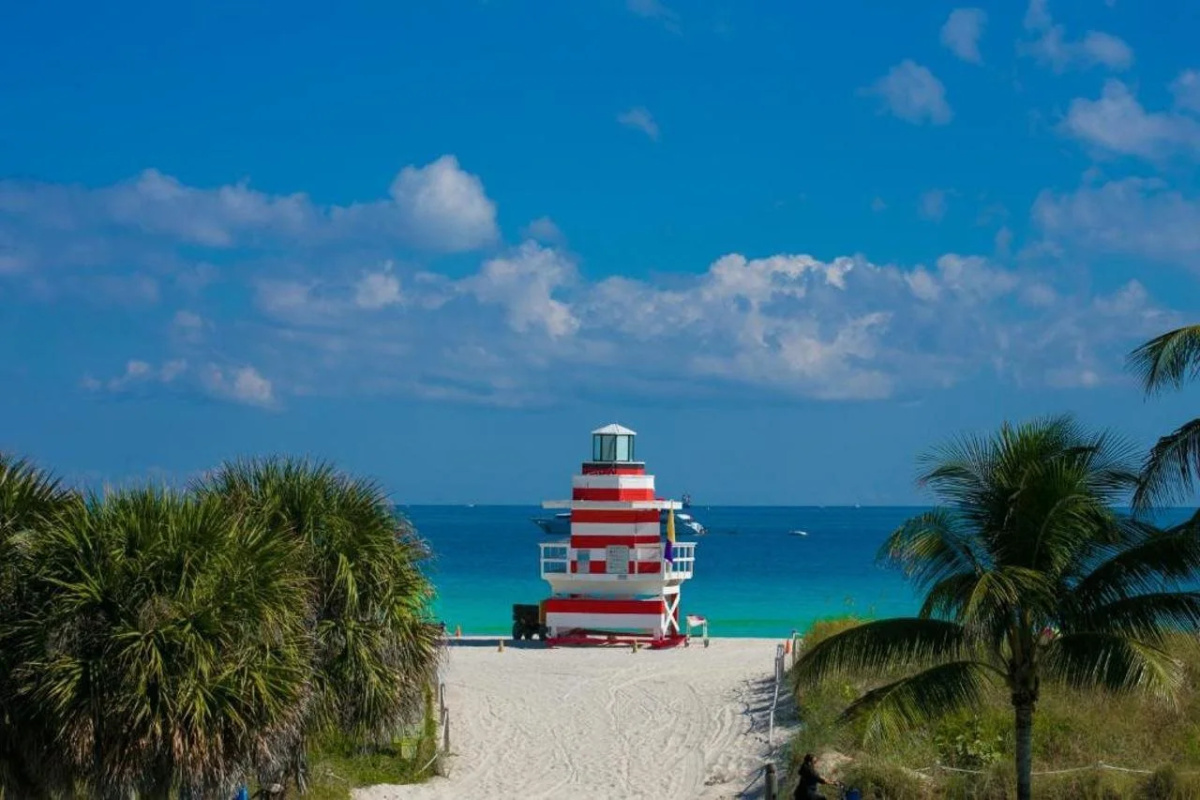 Majestic Hotel South Beach