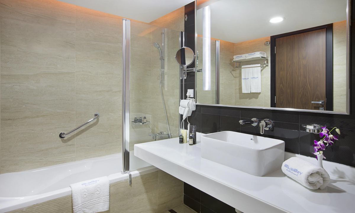 Отель Pearl Swiss Hotel