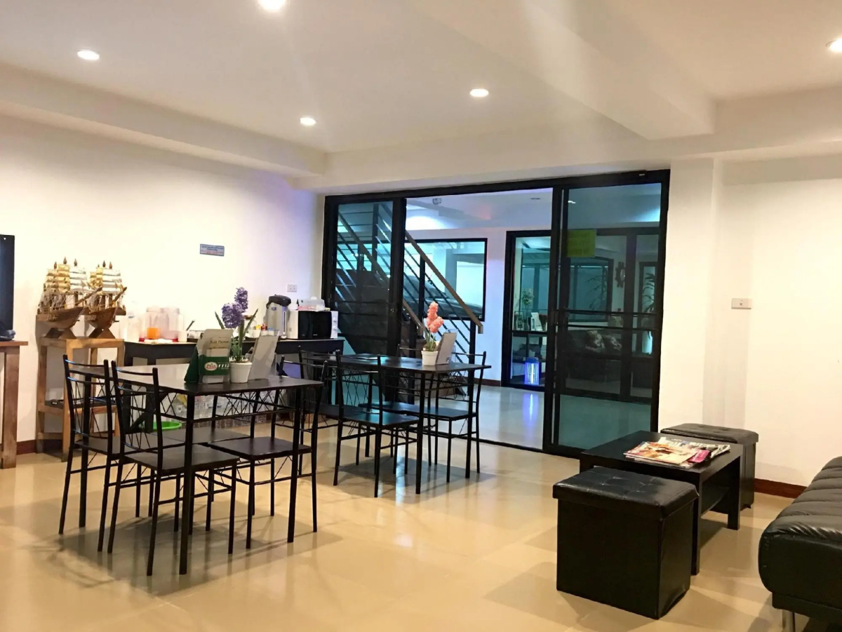 Double DD House