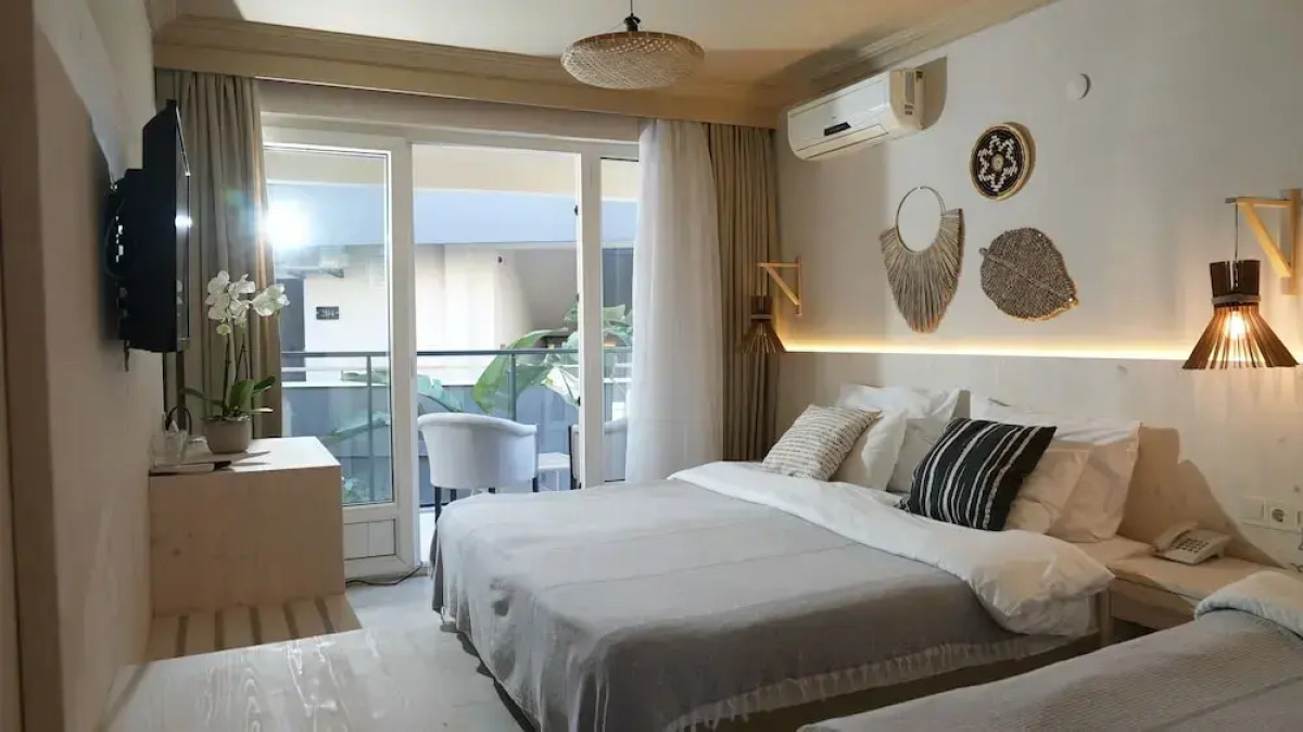 Sun Hotel By En Vie Beach