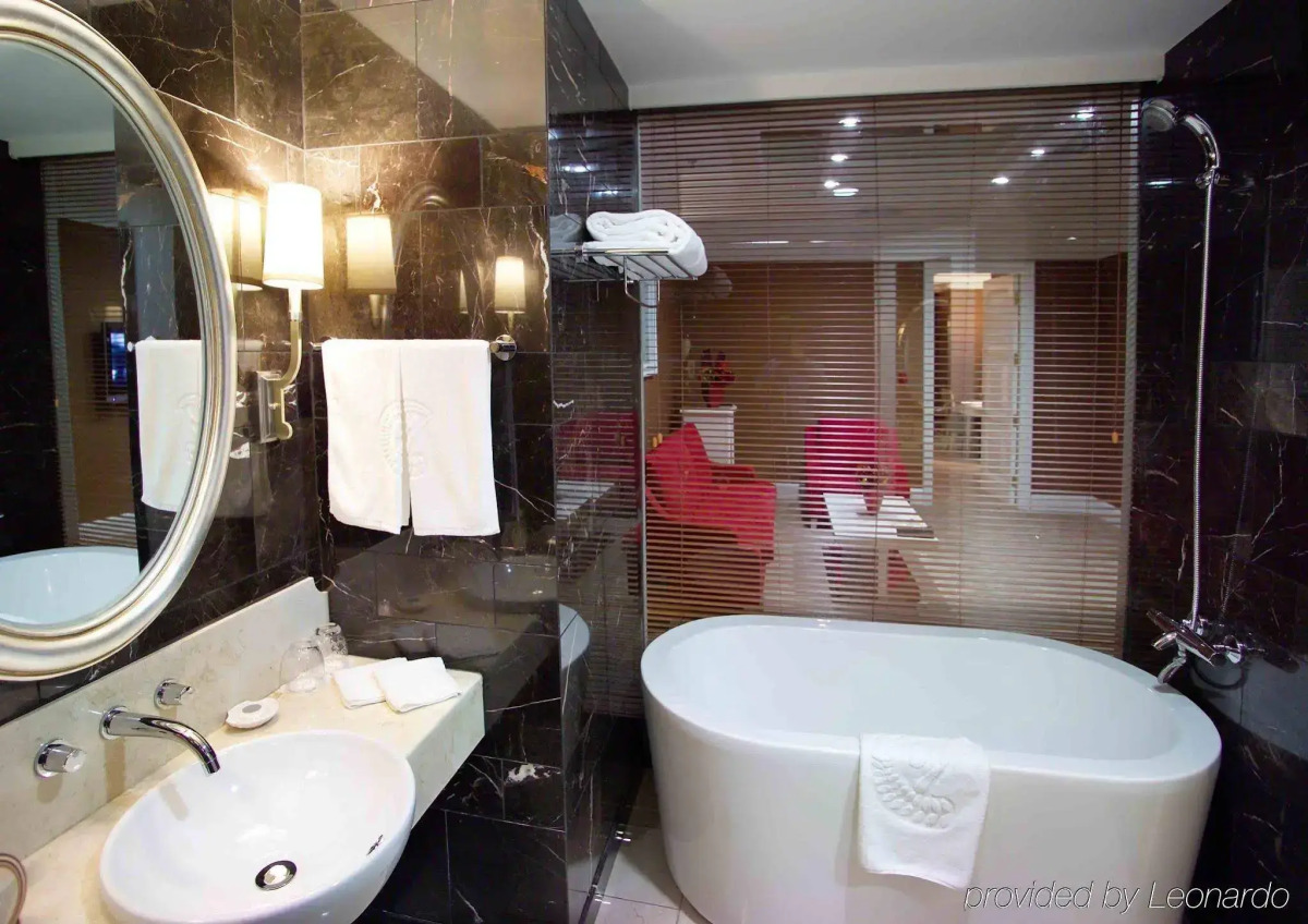 Mercure Shanghai Yu Garden