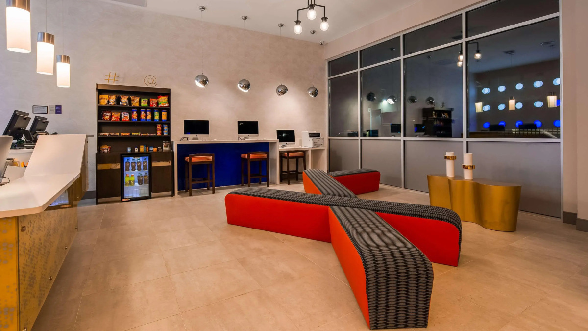 GLō Best Western Brooklyn NYC