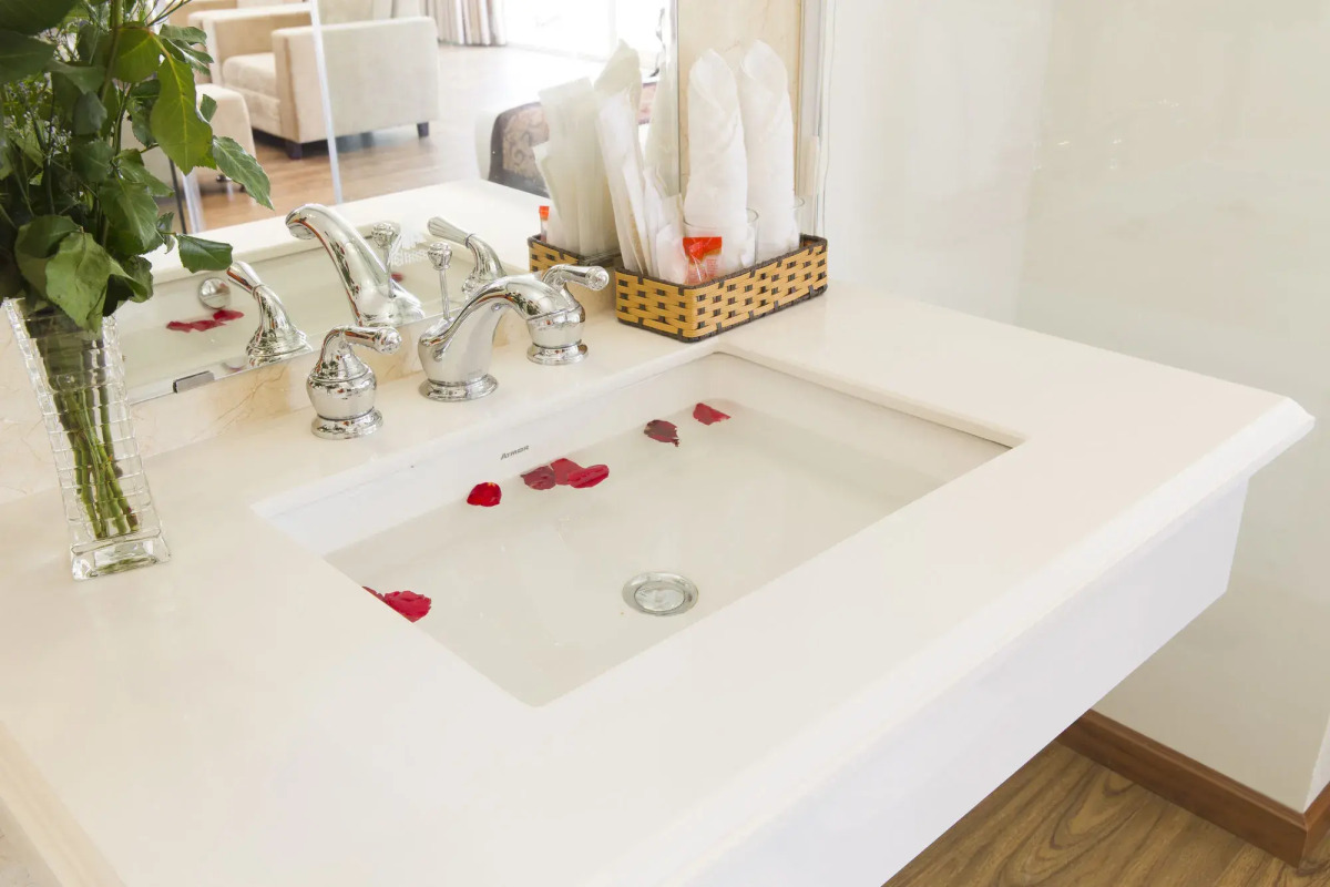 Paris Nha Trang Hotel & Apartment