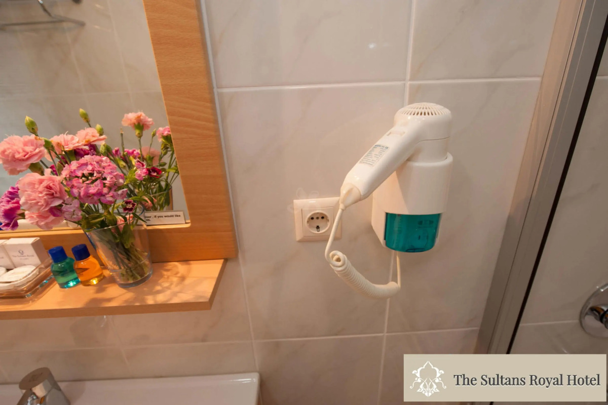 Отель Sultans Royal