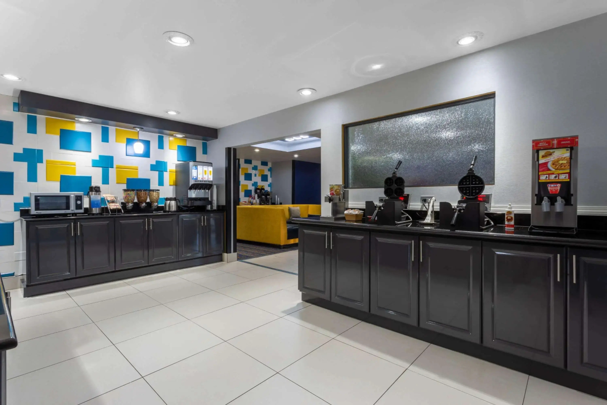 La Quinta Inn & Suites by Wyndham Columbus West - Hilliard