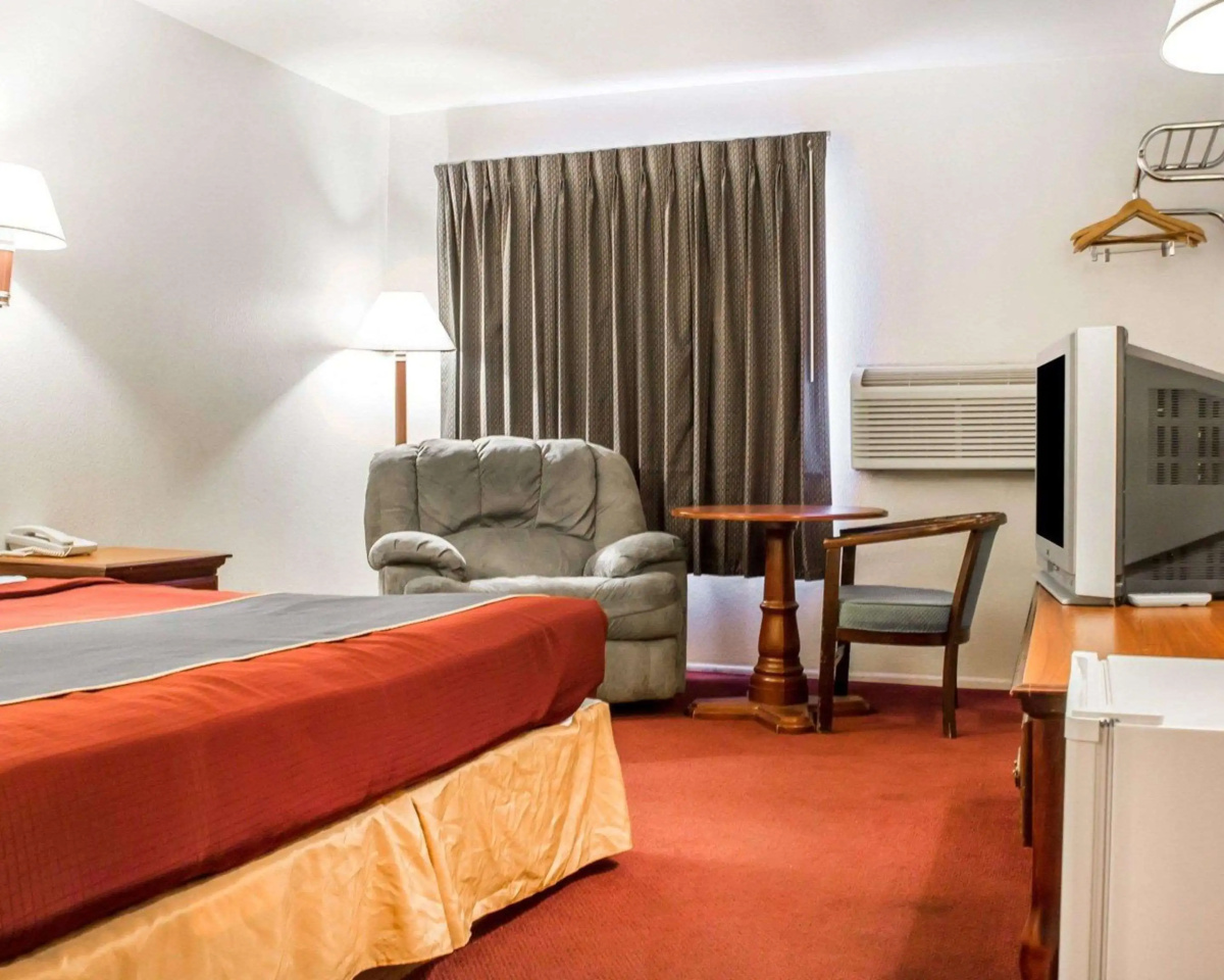 Rodeway Inn Winslow I-40