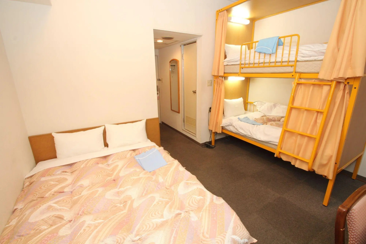 Sakura Hotel Ikebukuro - Hostel