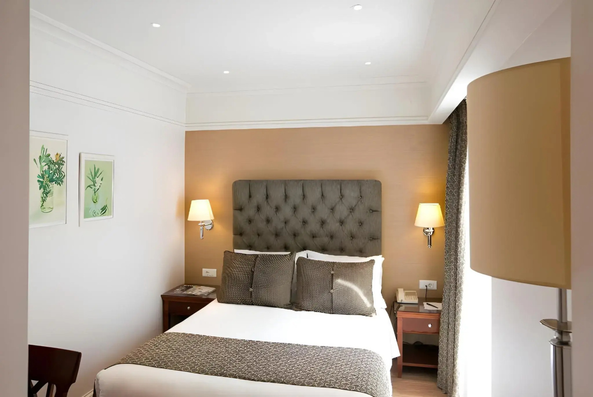 Hera Hotel