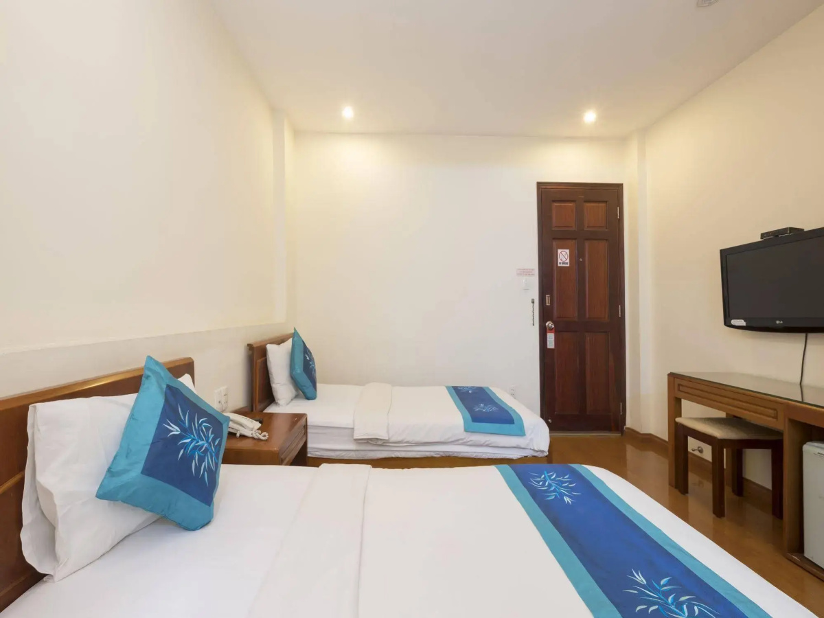 Blue River Hotel