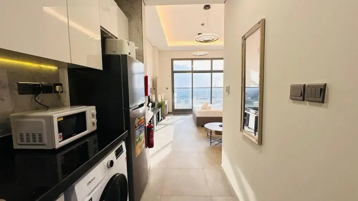 Luxury Spacious Apartment Near Downtown with Balcony and Free Parking by Belvilla