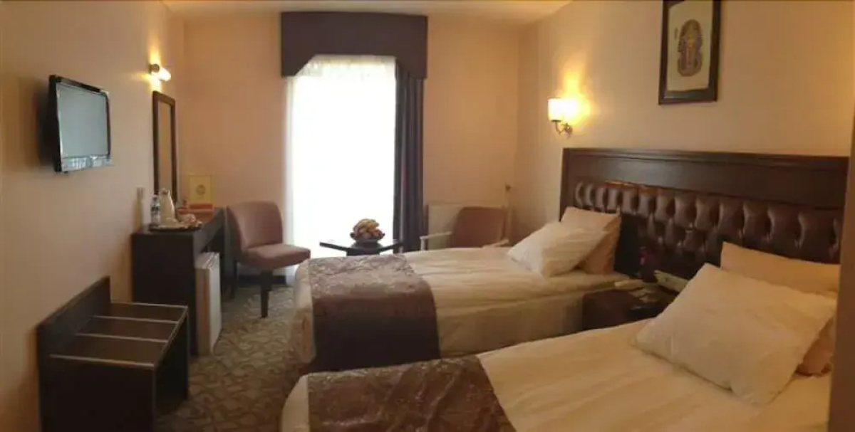 Rest Hotel