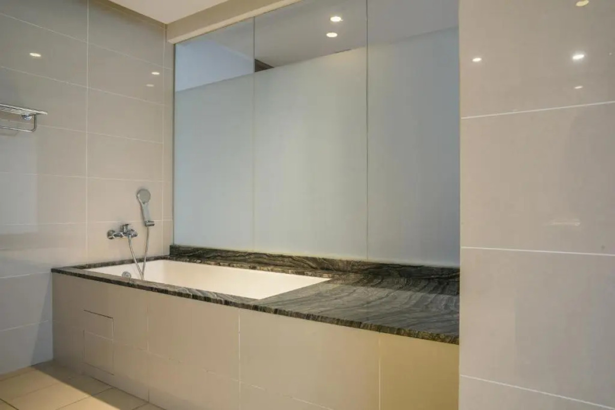 D'Majestic Place by Widebed